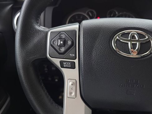 Used 2017 Toyota Tundra Limited AWD/4WD image 19