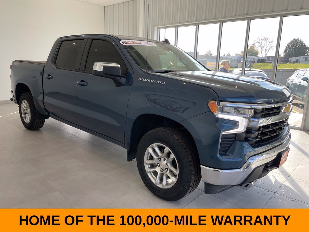 Used 2024 Chevrolet Silverado 1500 LT AWD/4WD image 7