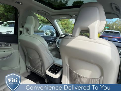 Used 2020 Volvo XC90 T5 Momentum image 27