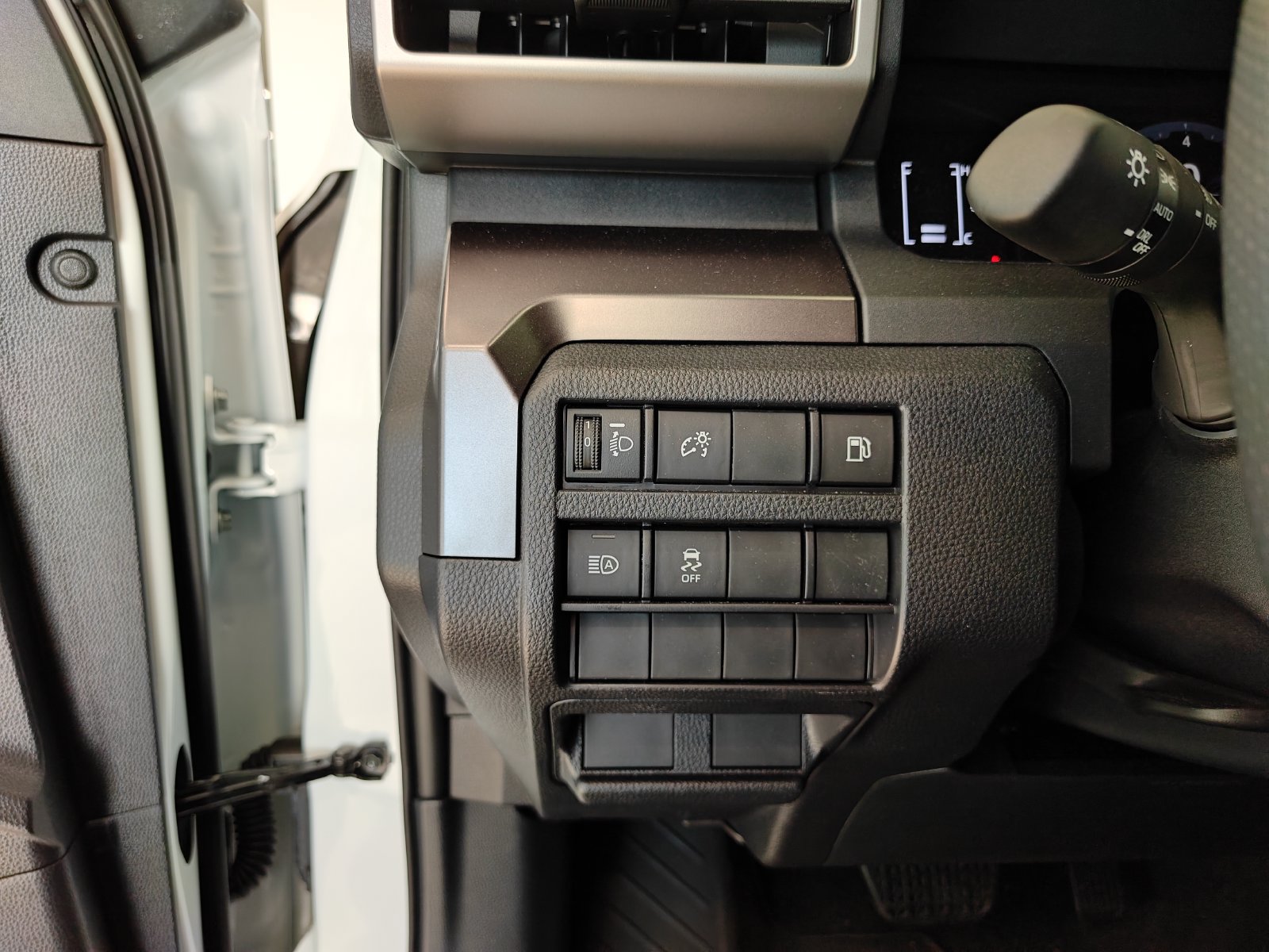 Used 2026 Toyota 4Runner SR5 RWD image 11