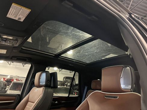Used 2024 GMC Yukon Denali Ultimate AWD/4WD image 26