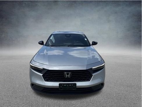Used 2024 Honda Accord Sport image 2