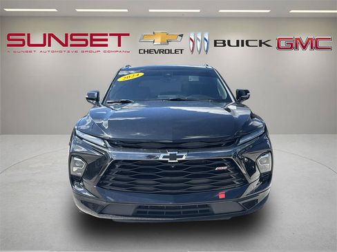 Certified 2024 Chevrolet Blazer RS w/ Driver Confidence II Package FWD image 2