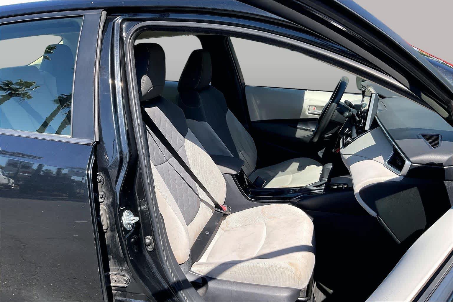 Used 2020 Toyota Corolla LE FWD image 8