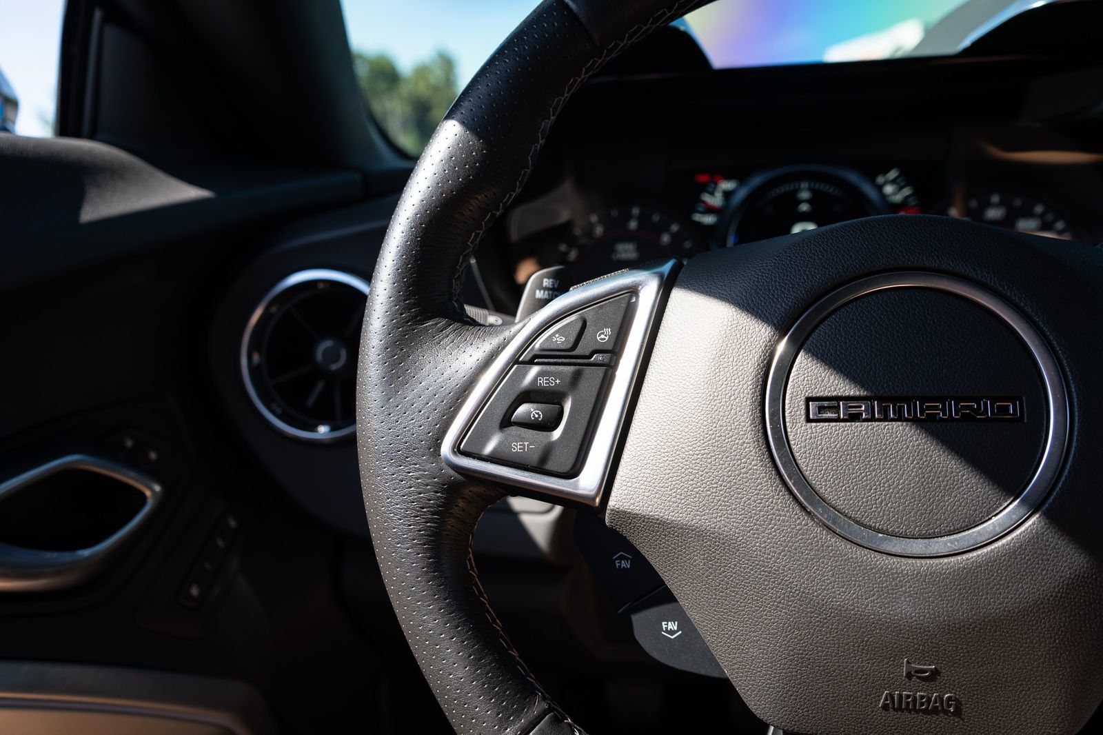 Used 2022 Chevrolet Camaro SS RWD image 47