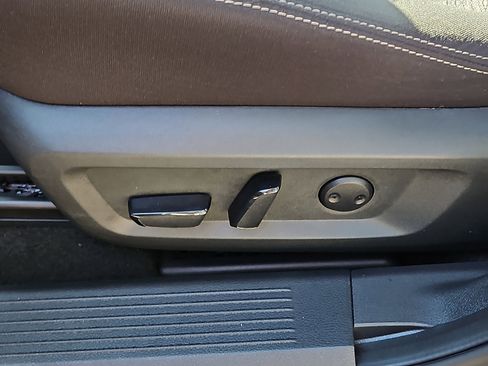 Certified 2023 Nissan Rogue SV image 24