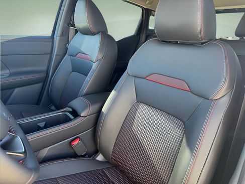 New 2026 Nissan Kicks SR w/ Cold Weather Package image 17