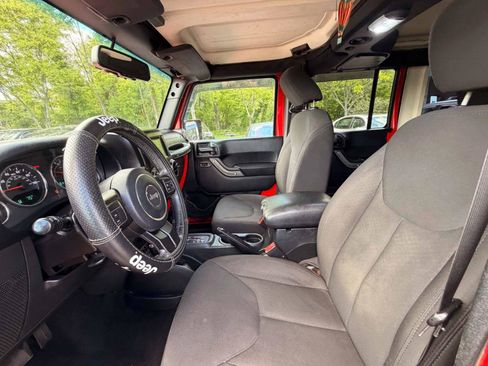 Used 2016 Jeep Wrangler Unlimited Sport w/ Quick Order Package 24S AWD/4WD image 11
