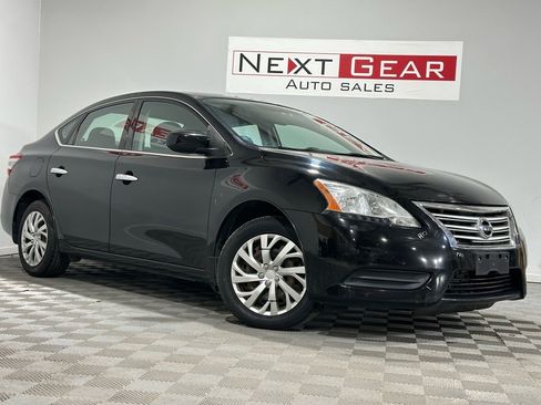 Used 2015 Nissan Sentra SV image 1