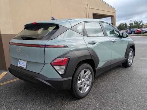 New 2026 Hyundai Kona SE image 5