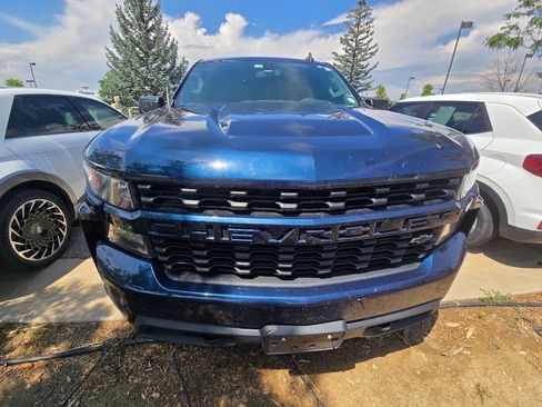 Used 2019 Chevrolet Silverado 1500 Custom w/ Custom Value Package AWD/4WD image 7