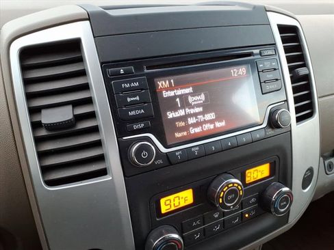 Used 2015 Nissan Frontier SV image 19