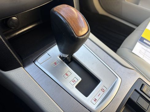 Used 2014 Subaru Outback 2.5i Limited image 23