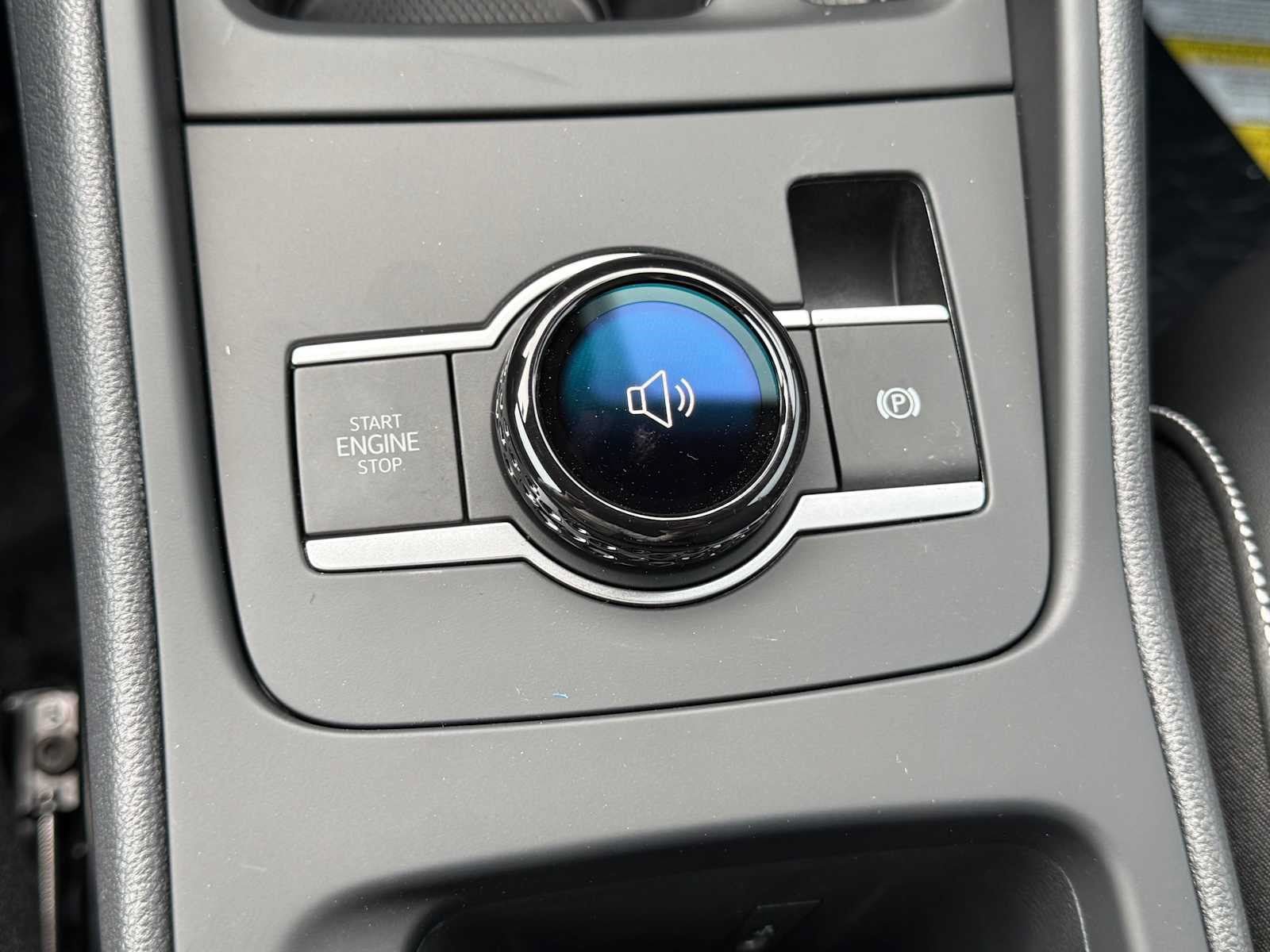 New 2026 Volkswagen Tiguan SE R-Line AWD/4WD image 16