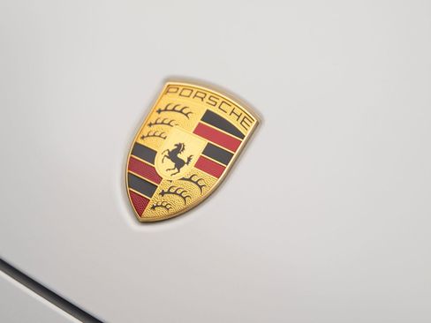 Used 2021 Porsche Cayenne GTS image 31