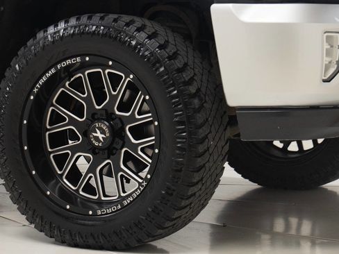 Used 2017 Chevrolet Silverado 1500 LT w/ Texas Edition image 17