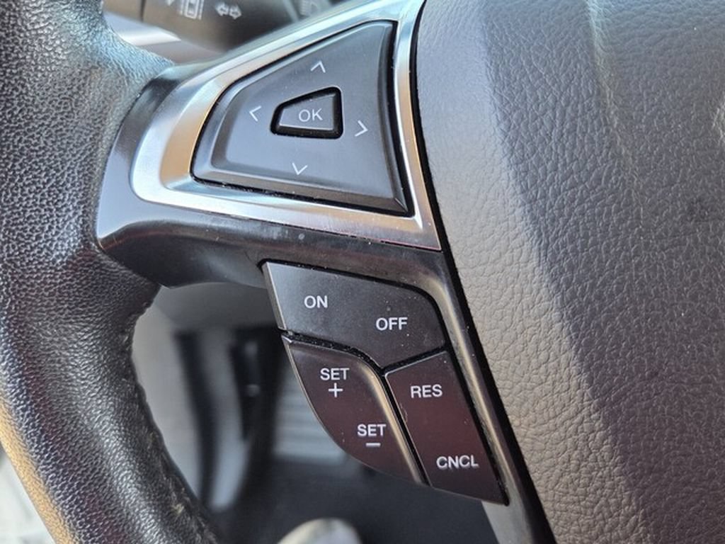 Used 2024 Ford Edge SEL AWD/4WD image 25