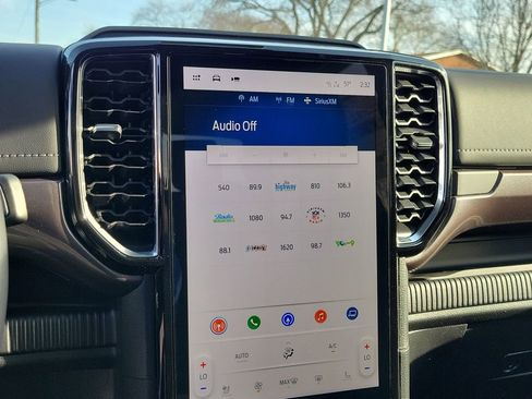 New 2025 Ford Ranger Lariat w/ Trailer Tow Package image 27