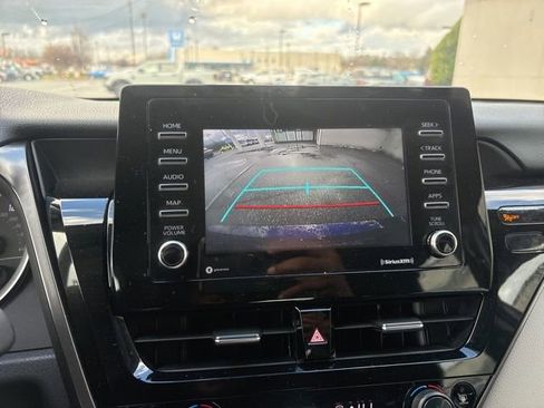 Used 2022 Toyota Camry LE image 15