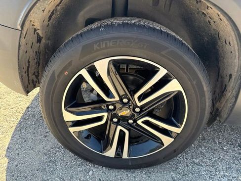 Used 2024 Chevrolet TrailBlazer LT AWD/4WD image 12