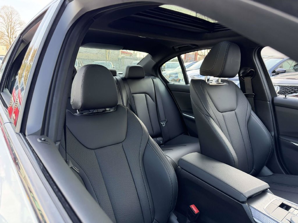 Used 2026 BMW M340i RWD image 12