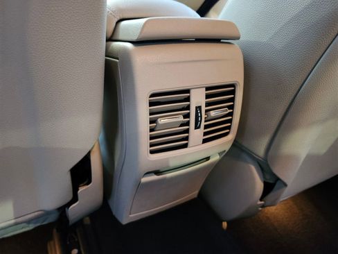 Used 2019 Mercedes-Benz CLA 250 image 15