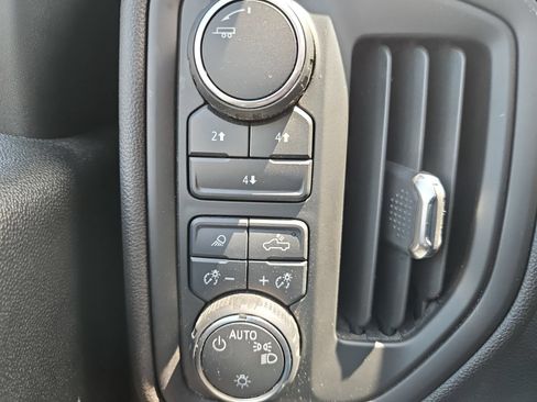 Used 2025 Chevrolet Silverado 2500 Custom w/ Custom Value Package AWD/4WD image 44