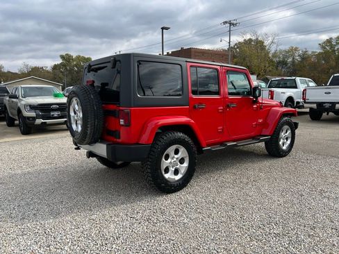 Used 2015 Jeep Wrangler Unlimited Sahara w/ Connectivity Group image 8