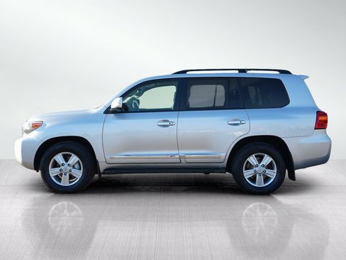 Used 2015 Toyota Land Cruiser AWD/4WD image 4