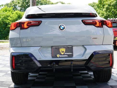 Used 2026 BMW X2 xDrive28i AWD/4WD image 11