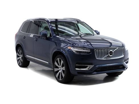 Used 2025 Volvo XC90 T8 Ultra w/ Protection Package Premier AWD/4WD image 2
