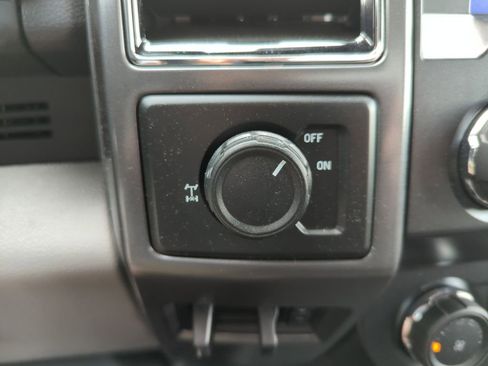 Certified 2022 Ford F350 XLT RWD image 24