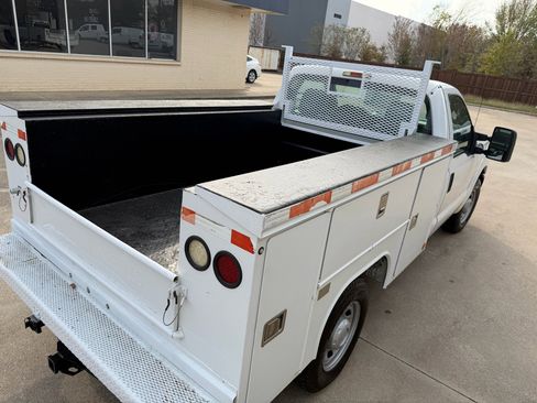 Used 2014 Ford F250 XL image 15