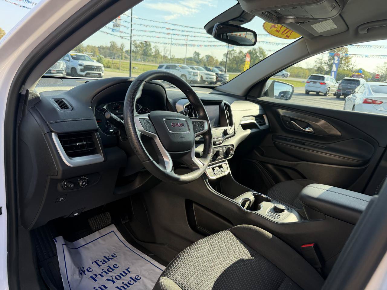 Used 2024 GMC Terrain SLE w/ Driver Convenience Package AWD/4WD image 14
