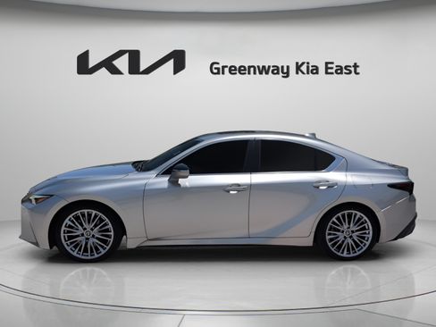 Used 2023 Lexus IS 300 w/ Premium Package RWD image 9