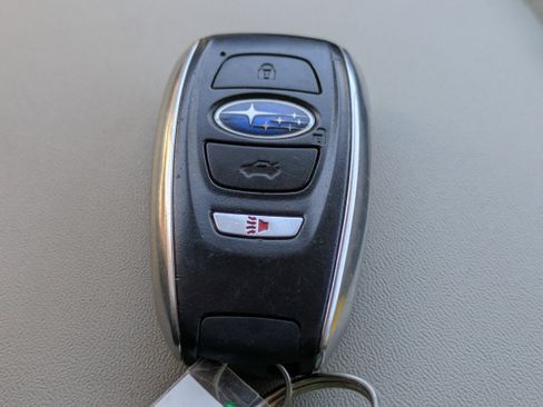 Used 2020 Subaru Outback Premium image 34