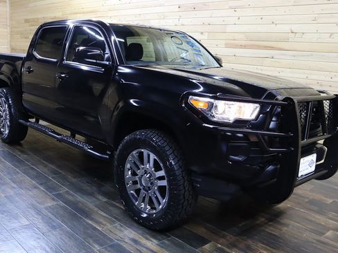 Used 2023 Toyota Tacoma SR image 2