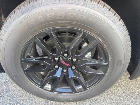 New 2026 GMC Sierra 1500 Elevation w/ Elevation Premium Package AWD/4WD image 4