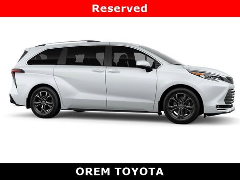New 2026 Toyota Sienna Platinum image 13