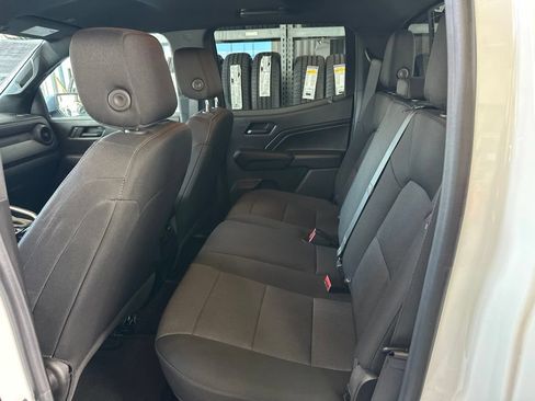 Used 2025 Chevrolet Colorado Trail Boss AWD/4WD image 11