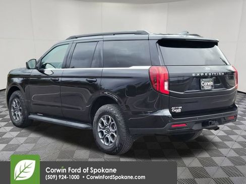 Used 2025 Ford Expedition Active image 18
