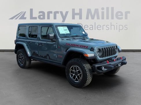 New 2025 Jeep Wrangler Unlimited Rubicon w/ Safety Group image 7