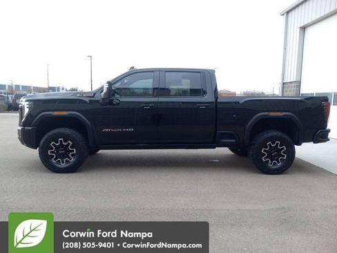 Used 2024 GMC Sierra 2500 AT4X image 6