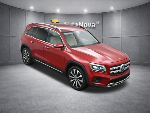 Used 2020 Mercedes-Benz GLB 250 w/ Premium Package image 49