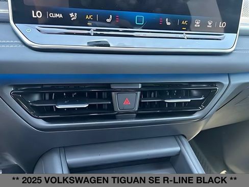 Used 2025 Volkswagen Tiguan SE R-Line AWD/4WD image 32