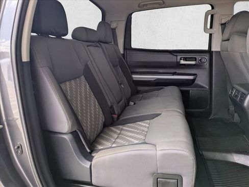 Used 2018 Toyota Tundra SR5 w/ SR5 Upgrade Package AWD/4WD image 20