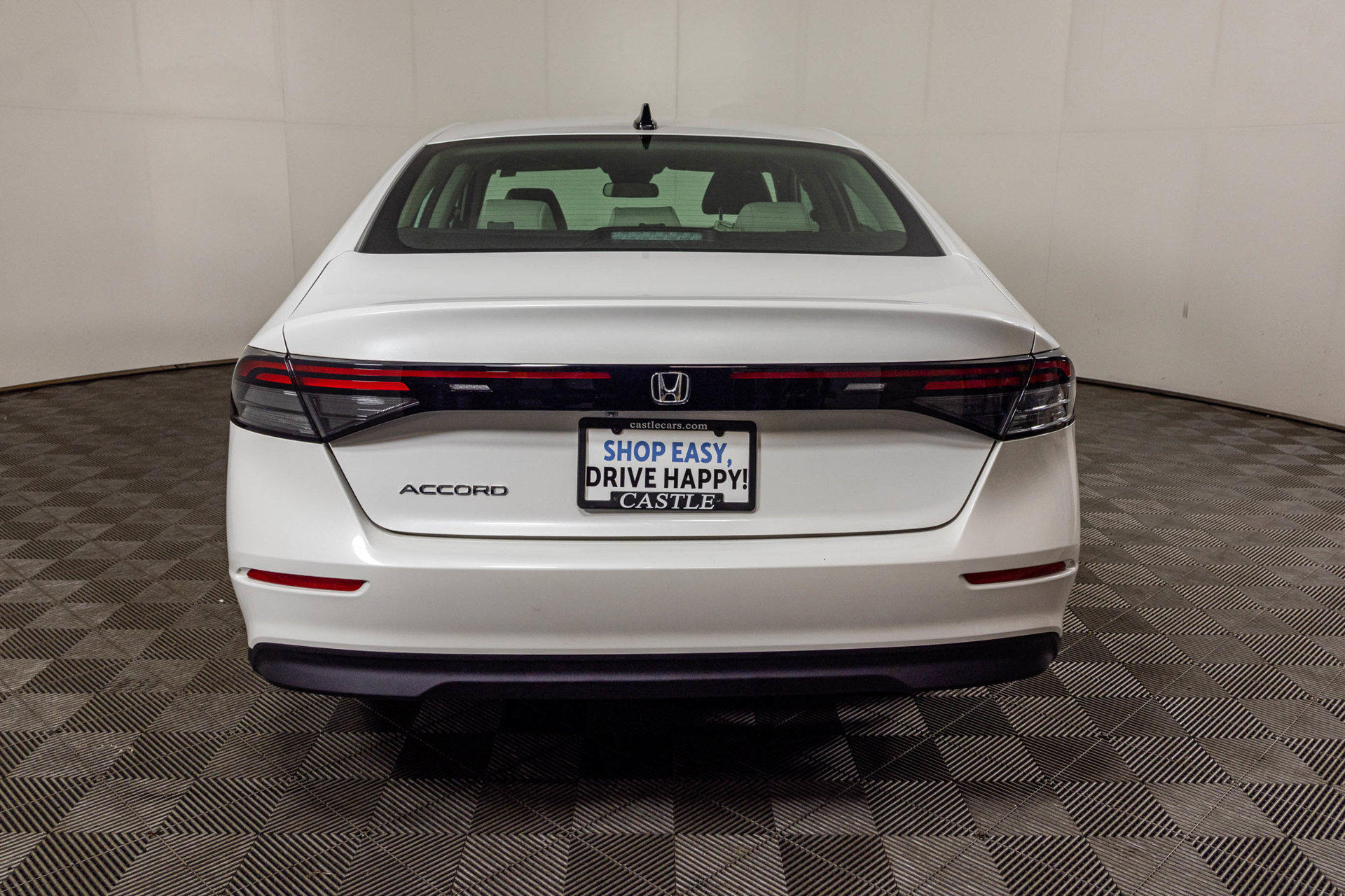 Used 2025 Honda Accord SE image 18