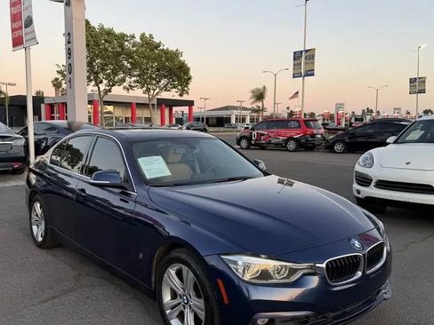 Used 2017 BMW 330e image 2