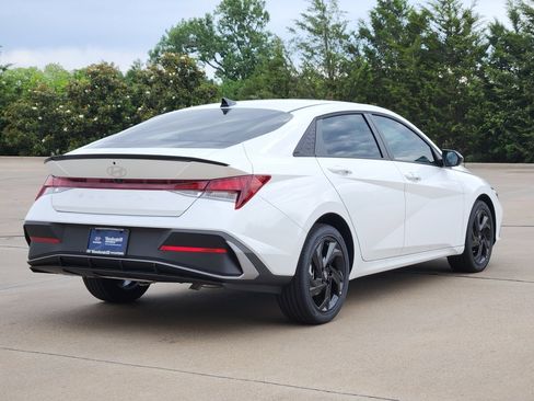 New 2026 Hyundai Elantra Sport FWD image 4