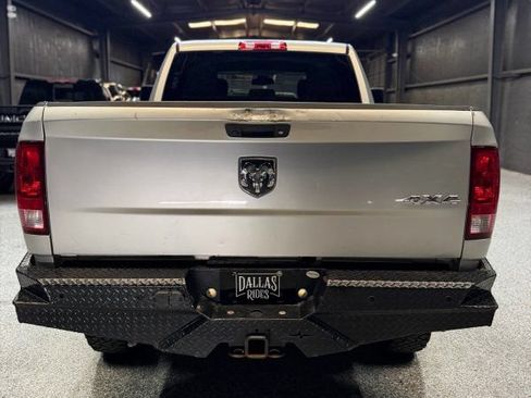 Used 2018 RAM 2500 Tradesman w/ Chrome Appearance Group AWD/4WD image 6